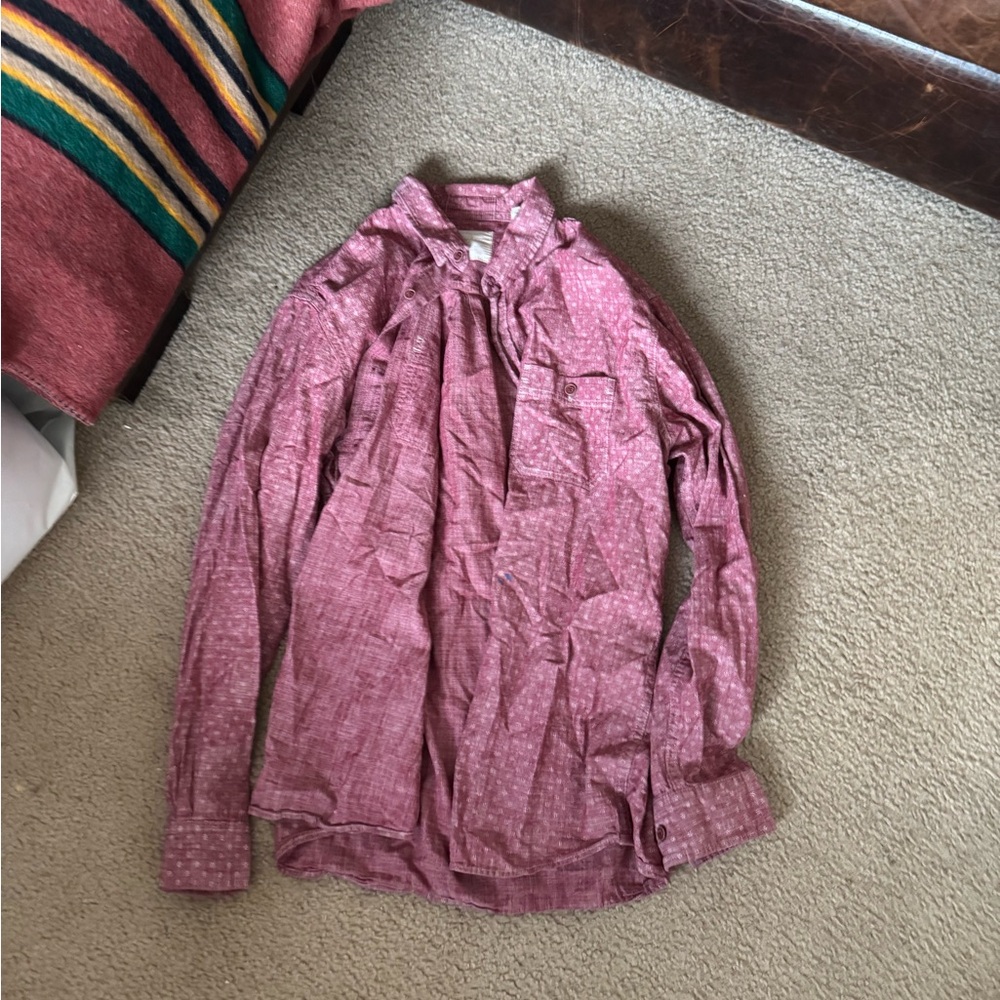 Men’s red & white button down shirt